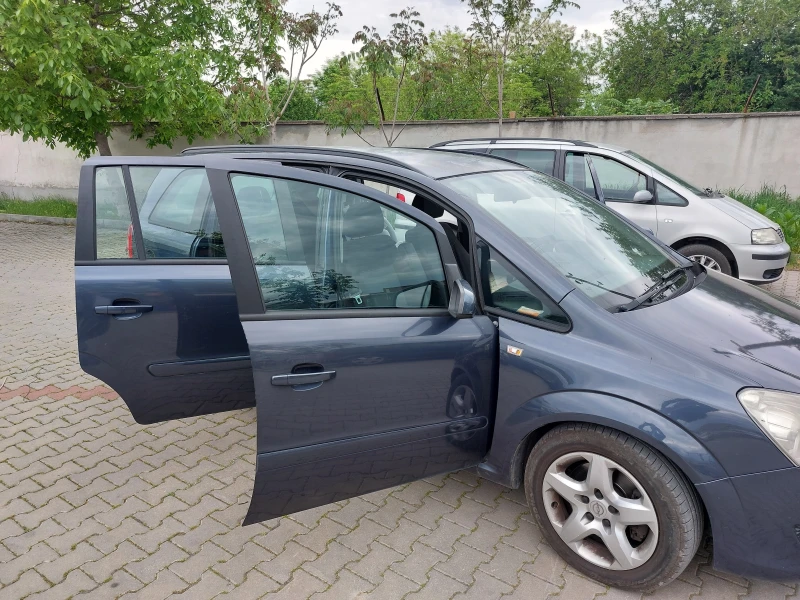 Opel Zafira 1.9 CDTI, снимка 2 - Автомобили и джипове - 52220126