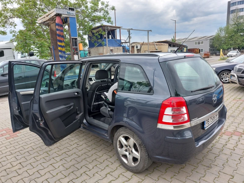 Opel Zafira 1.9 CDTI, снимка 4 - Автомобили и джипове - 52220126