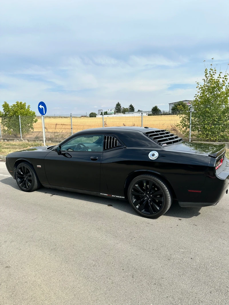 Dodge Challenger 5.7, снимка 4 - Автомобили и джипове - 52710150