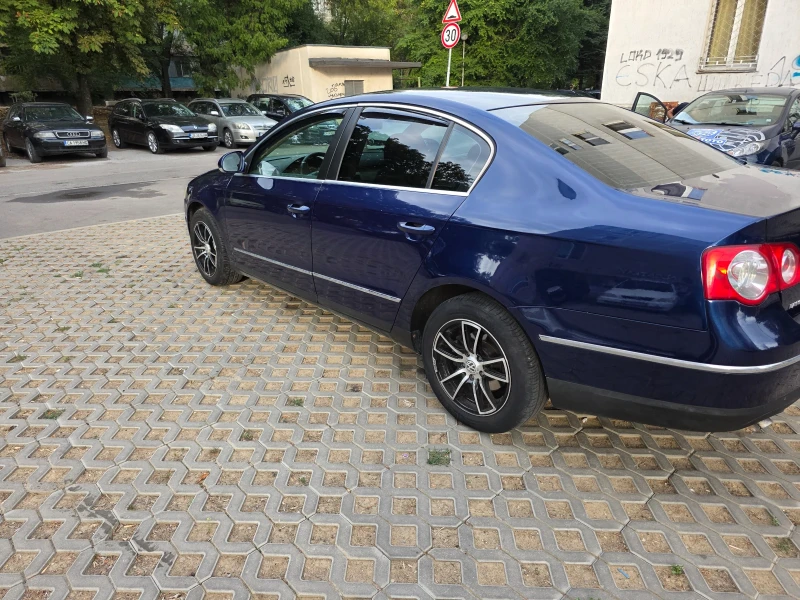 VW Passat, снимка 6 - Автомобили и джипове - 52583205
