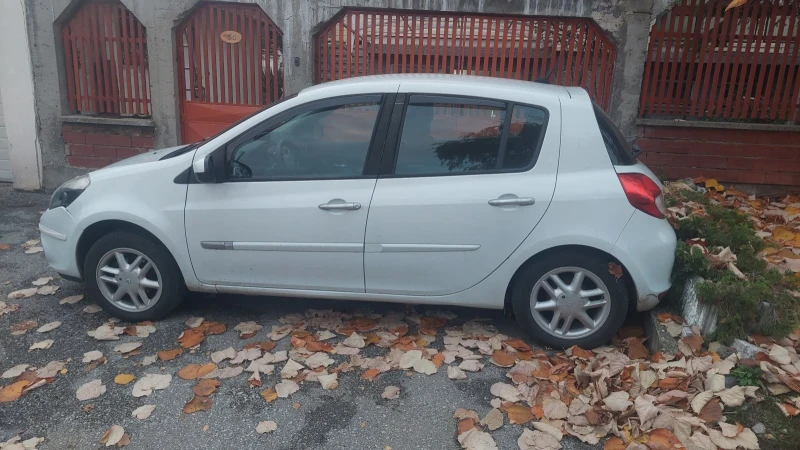 Renault Clio 1.2 Газ/бензин, снимка 4 - Автомобили и джипове - 52323188