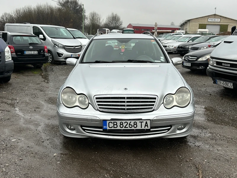 Mercedes-Benz C 220, снимка 2 - Автомобили и джипове - 52590316