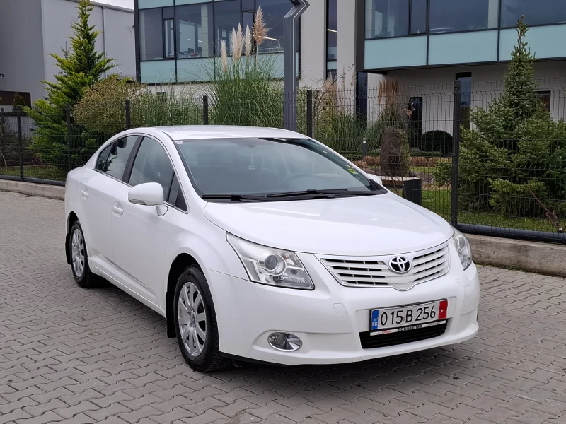 Toyota Avensis 2.0D4D* (126кс)* * FACELIFT* 6-СКОРОСТИ* HOB BHOC*, снимка 2 - Автомобили и джипове - 52698069