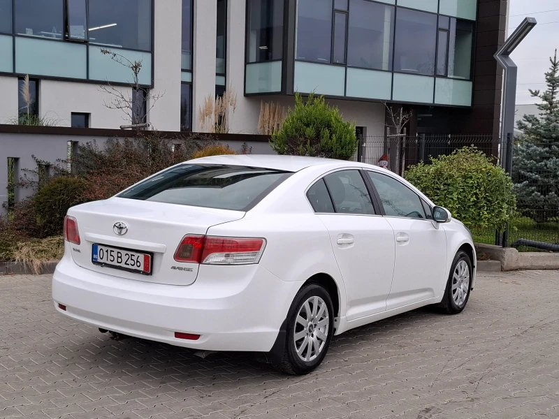 Toyota Avensis 2.0D4D* (126кс)* * FACELIFT* 6-СКОРОСТИ* HOB BHOC*, снимка 6 - Автомобили и джипове - 52698069