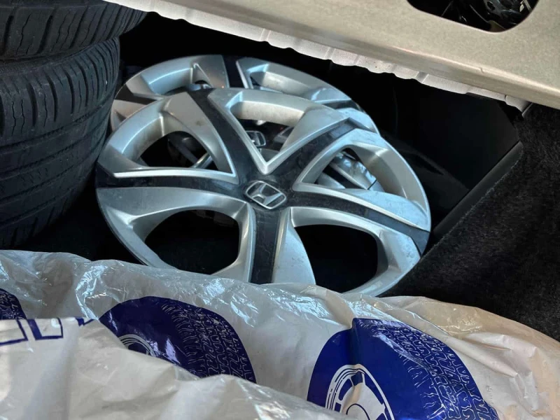 Honda Civic * LX * CARFAX * ЦЕНА ДО БГ, снимка 12 - Автомобили и джипове - 53597245