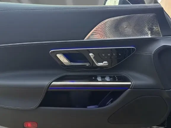 Mercedes-Benz SL 43 AMG = Premium Plus = Night Package II Гаранция, снимка 5 - Автомобили и джипове - 53799300