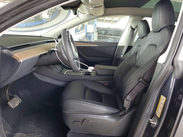 Tesla Model Y, снимка 8 - Автомобили и джипове - 56082734