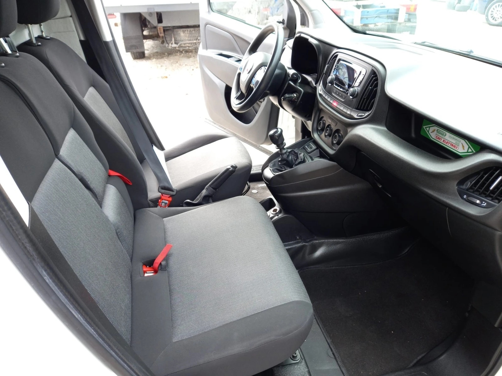 Fiat Doblo Метан | Mobile.bg — изображение 11
