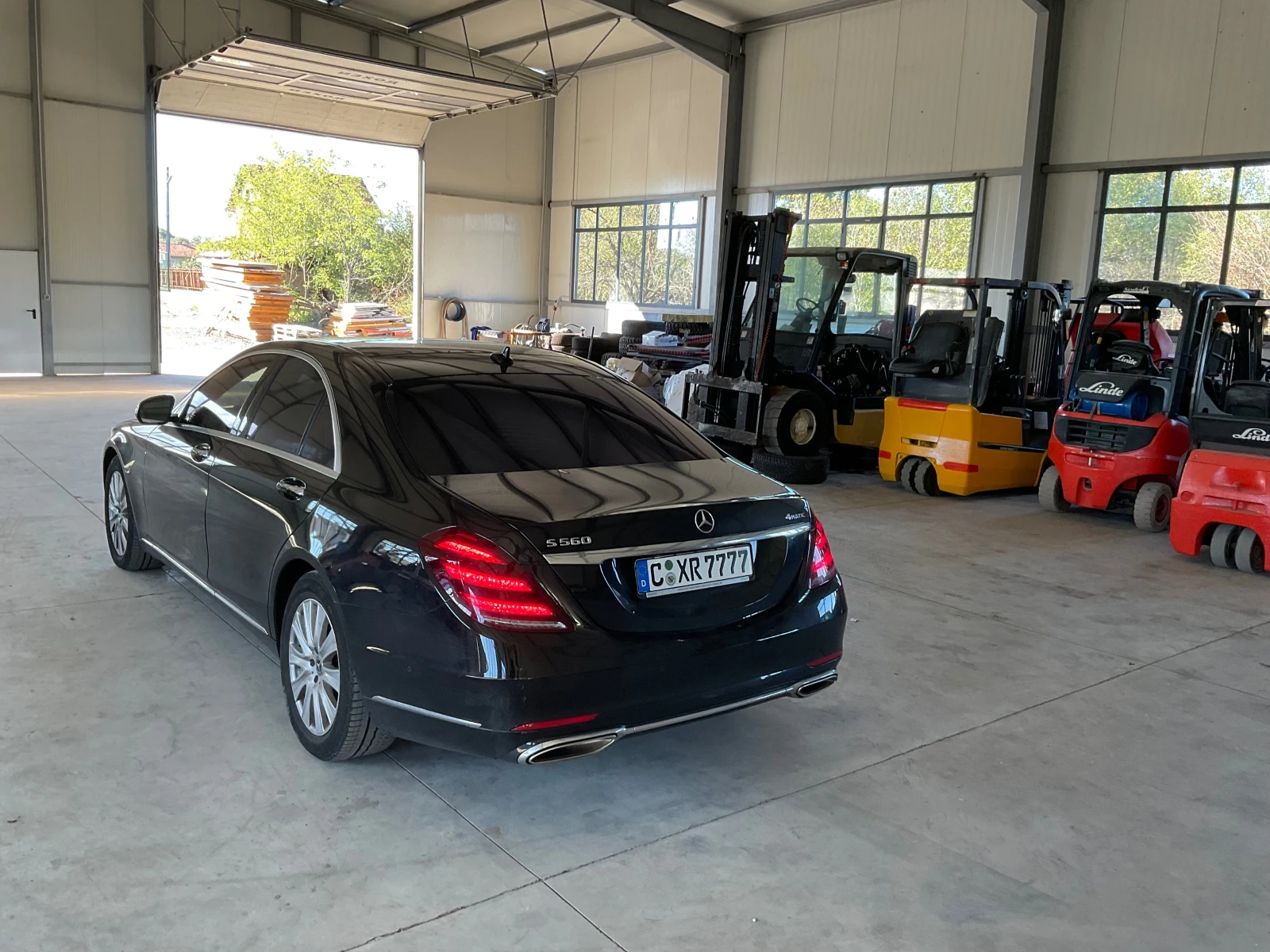 Mercedes-Benz S 560 4x4 3 TV  | Mobile.bg   13