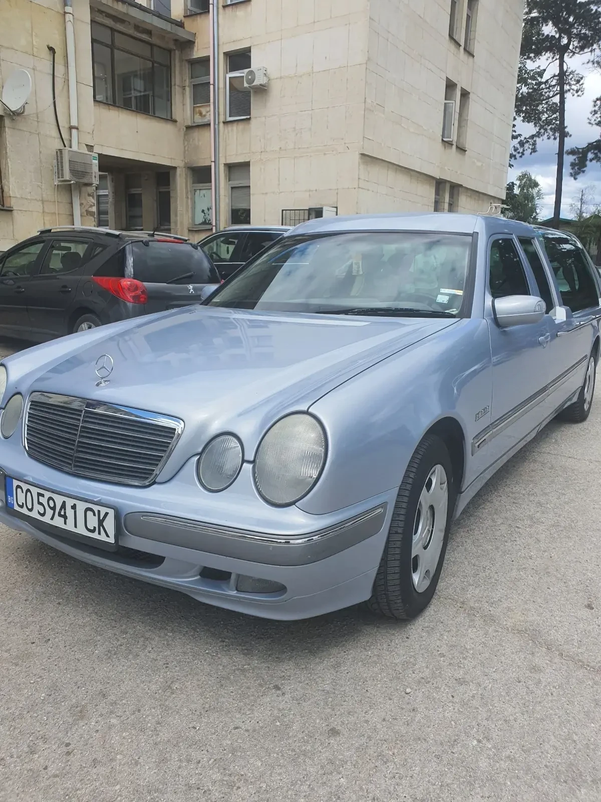 Mercedes-Benz E 270 2.7CRD  - изображение 2