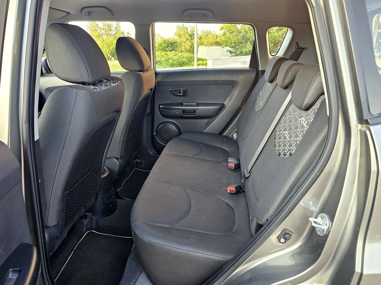 Kia Soul 1.6 16V -126�.�  | Mobile.bg � ����������� 14