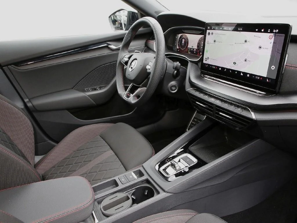 Skoda Octavia 2.0 TSI* RS* DSG* HEAD-UP* DISTR* KEYLESS* CARPLAY - изображение 9