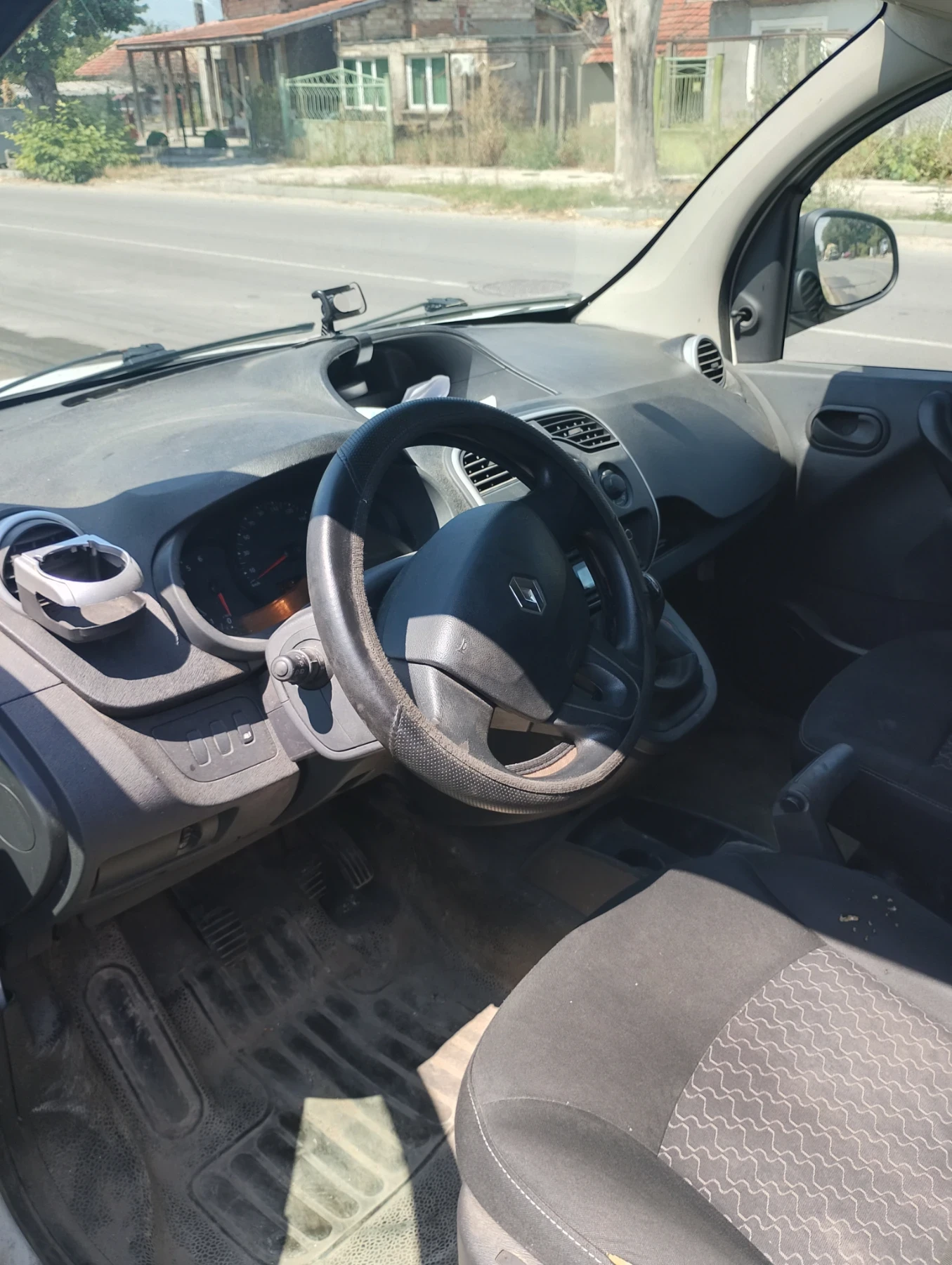 Renault Kangoo Товарен, 2 места - изображение 4