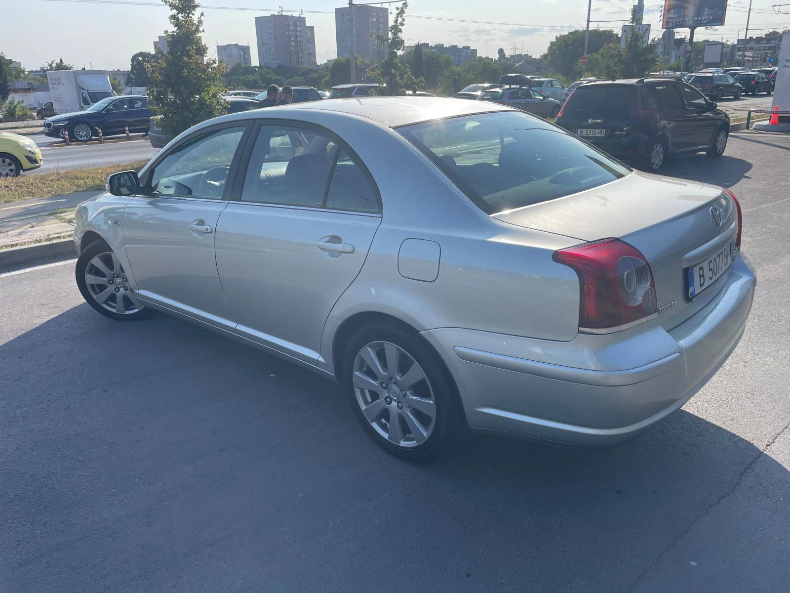 Toyota Avensis  - изображение 3