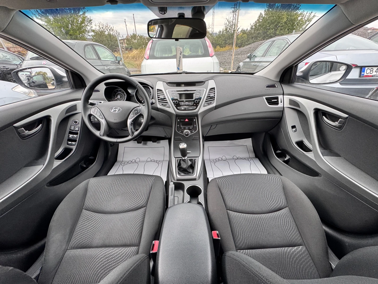 Hyundai Elantra 1.6i топ лизинг - изображение 10