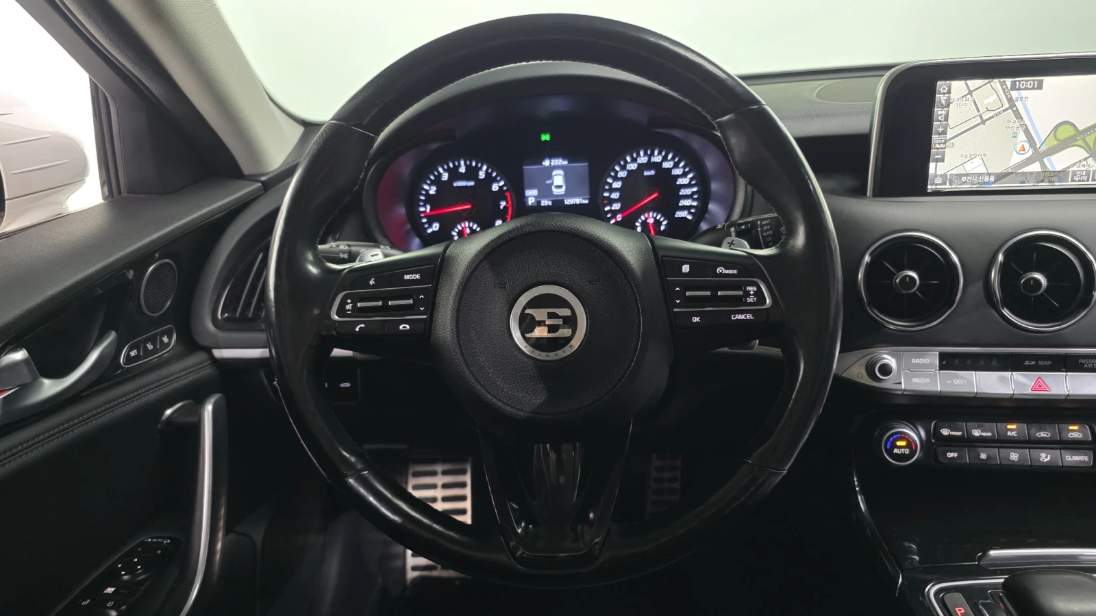 Kia Stinger 2.0T 2WD PLATINUM | Mobile.bg   12