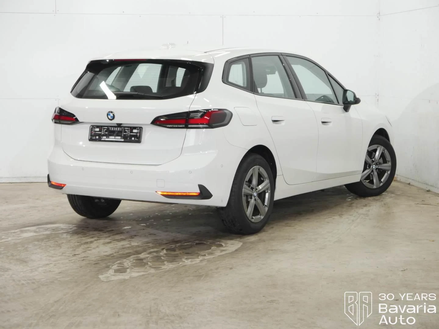 BMW 218 i Active Tourer Steptronic | Mobile.bg   3