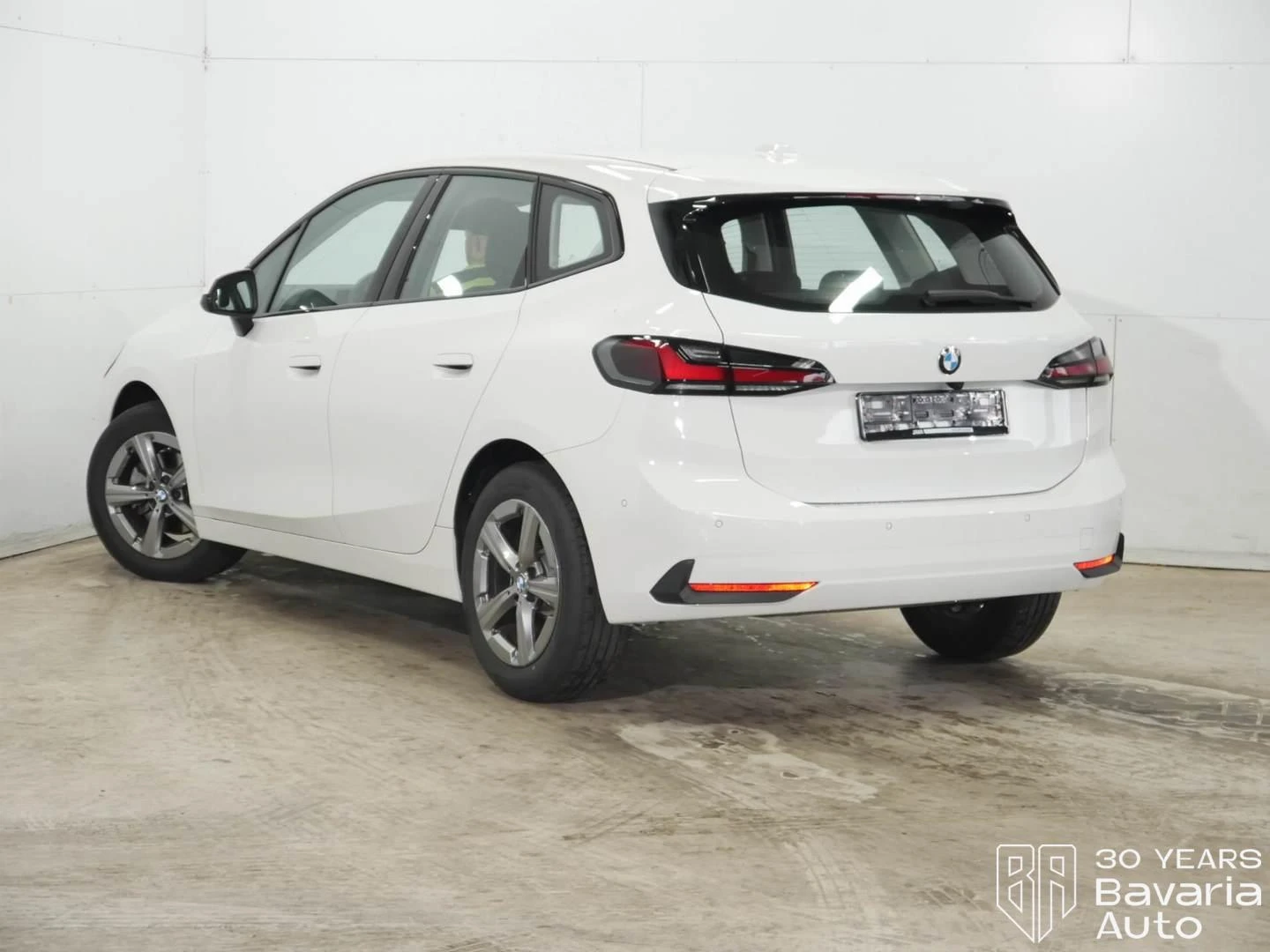 BMW 218 i Active Tourer Steptronic | Mobile.bg   2