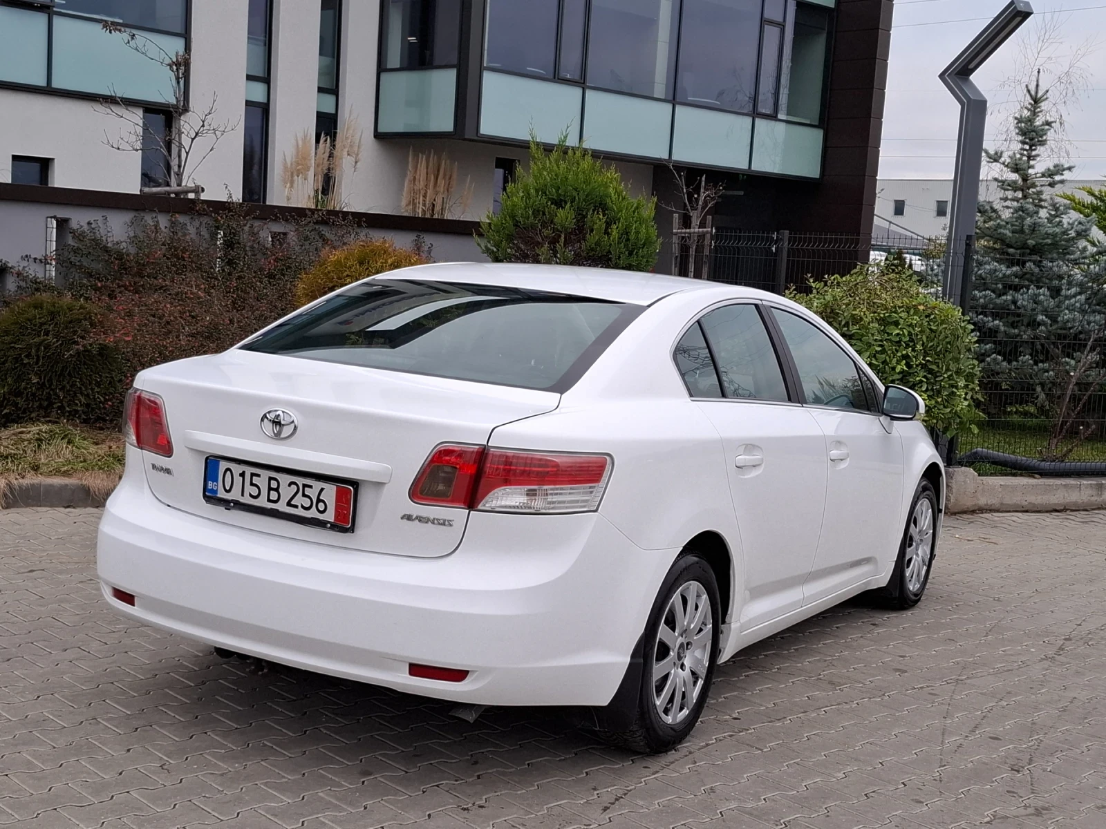 Toyota Avensis 2.0D4D* (126��)* * FACELIFT* 6-��������* HOB BHOC* | Mobile.bg � ����������� 8