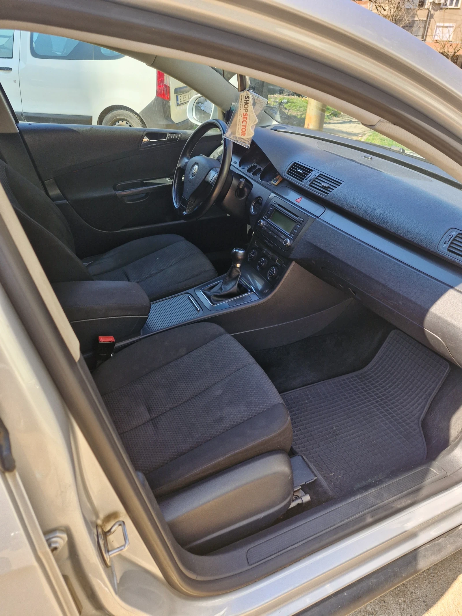 VW Passat  - изображение 9