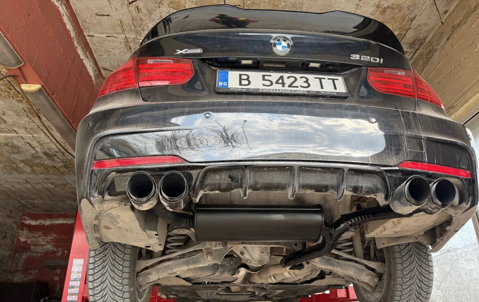 BMW 320 Stage 1 и Генерация, снимка 4 - Автомобили и джипове - 53880695