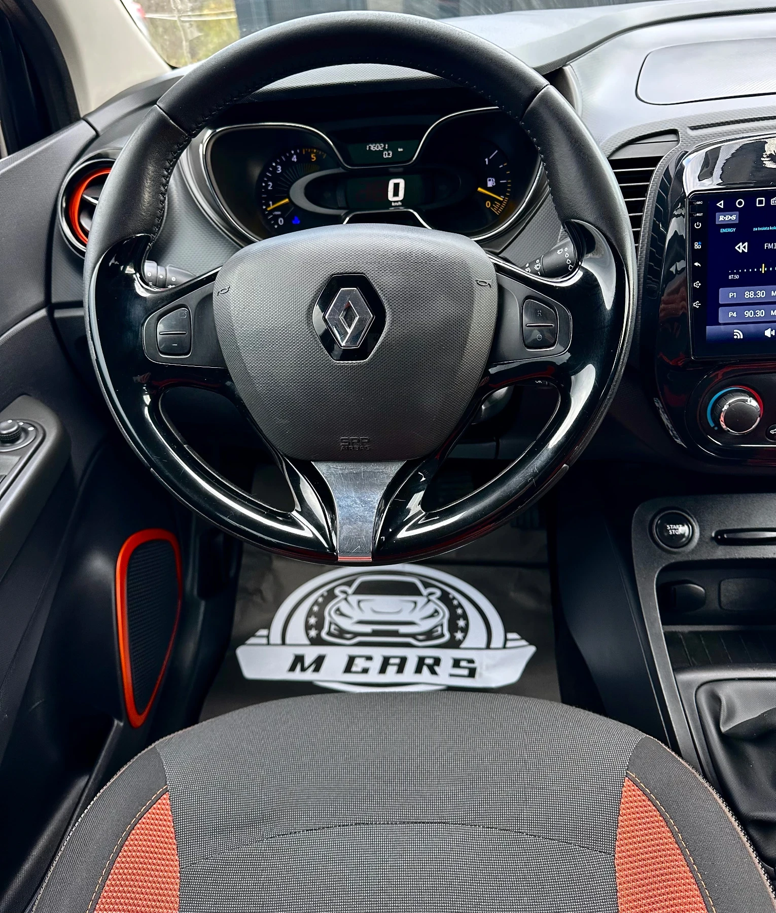 Renault Captur 1.5 DCI 90ks ANDROID / KAMERA / CAR PLAY , снимка 11 - Автомобили и джипове - 54046545