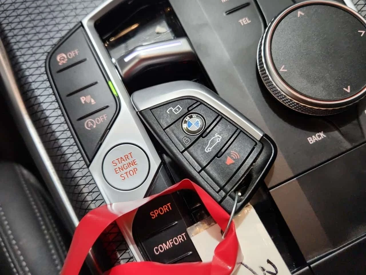 BMW 330 I XDRIVE| HARMAN KARDON| HEAD-UP| PANORAMA| , снимка 17 - Автомобили и джипове - 54155671