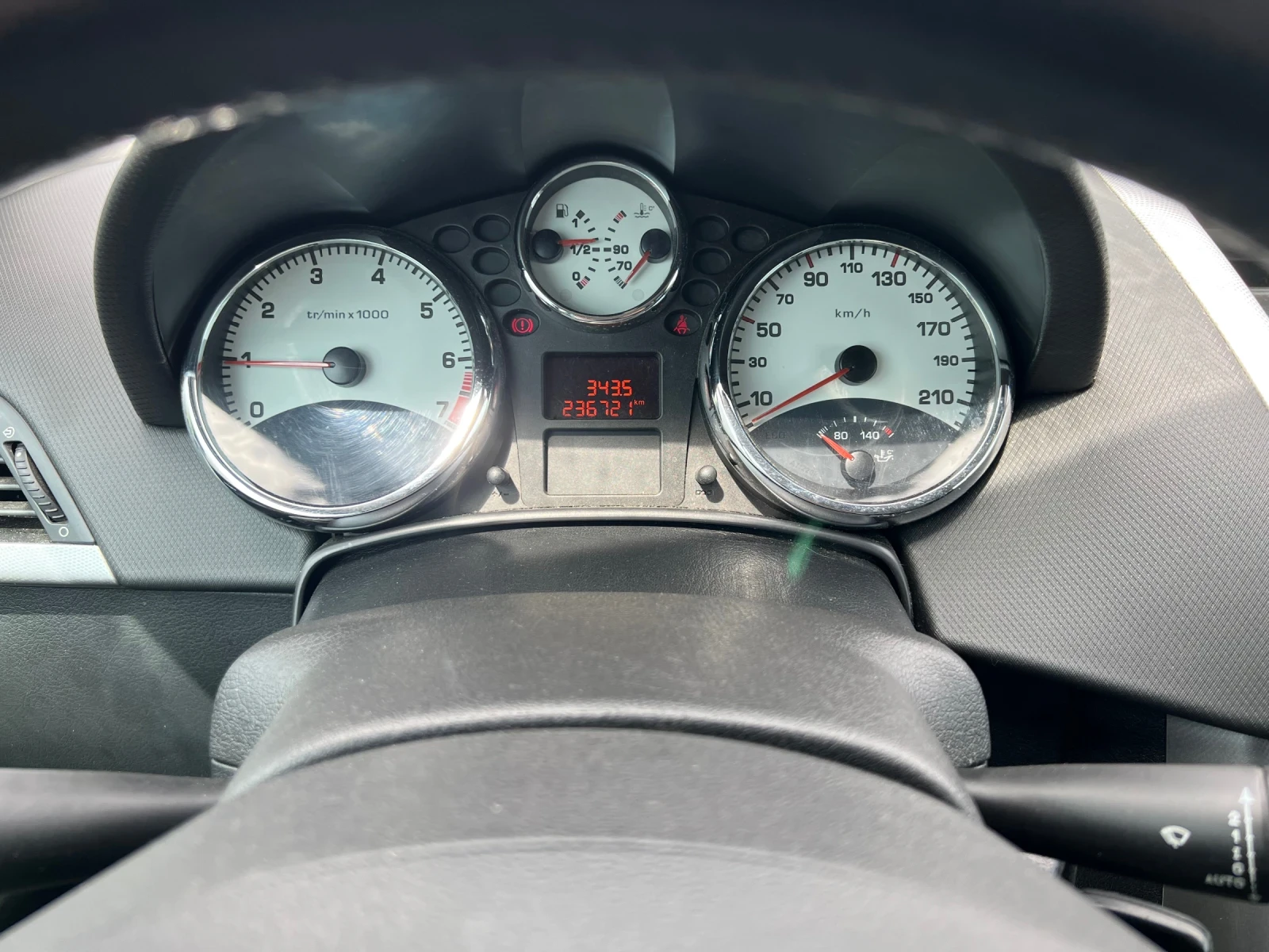 Peugeot 207 1.6 16v, снимка 17 - Автомобили и джипове - 54157205