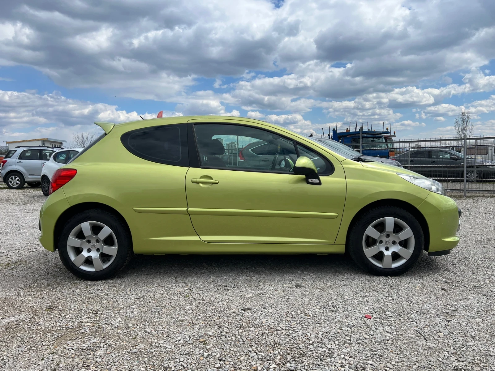 Peugeot 207 1.6 16v, снимка 6 - Автомобили и джипове - 54157205