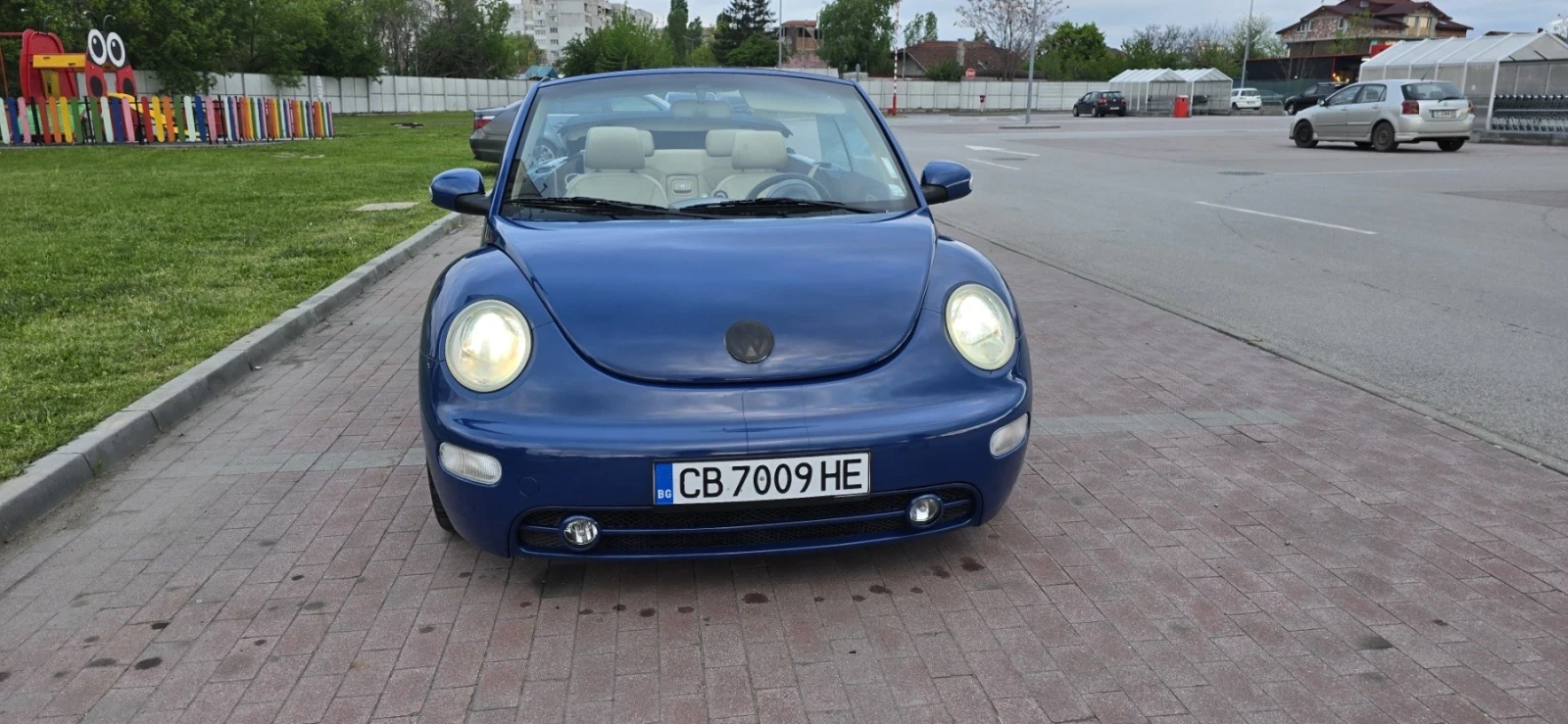 VW New beetle 2.0 газ автомат 🔝, снимка 10 - Автомобили и джипове - 54188186