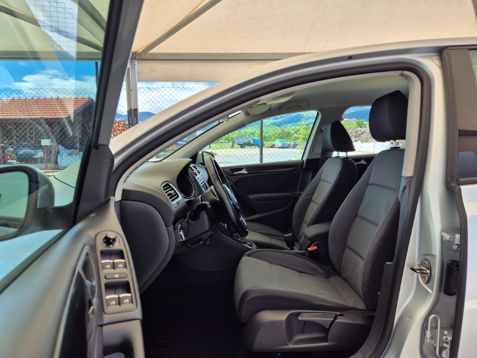 VW Golf 1.4TSI* AUTOMAT* , снимка 9 - Автомобили и джипове - 54391106