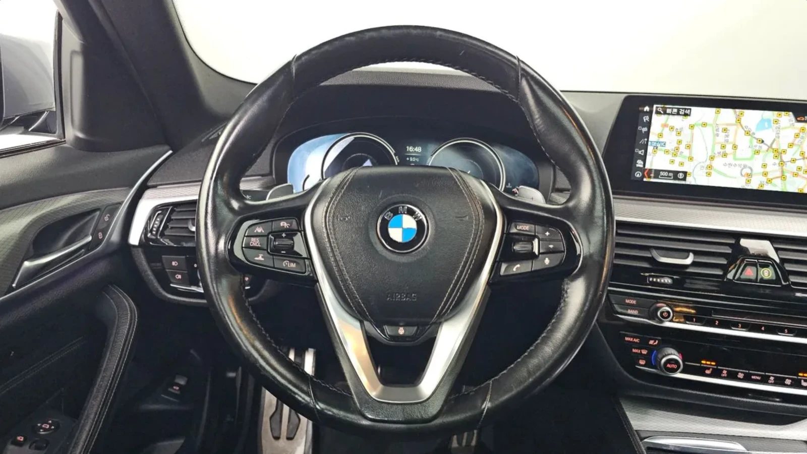 BMW 520 d M SPORT | HEAD-UP | ПОДГРЕВ | ПАНОРАМА, снимка 10 - Автомобили и джипове - 54621260