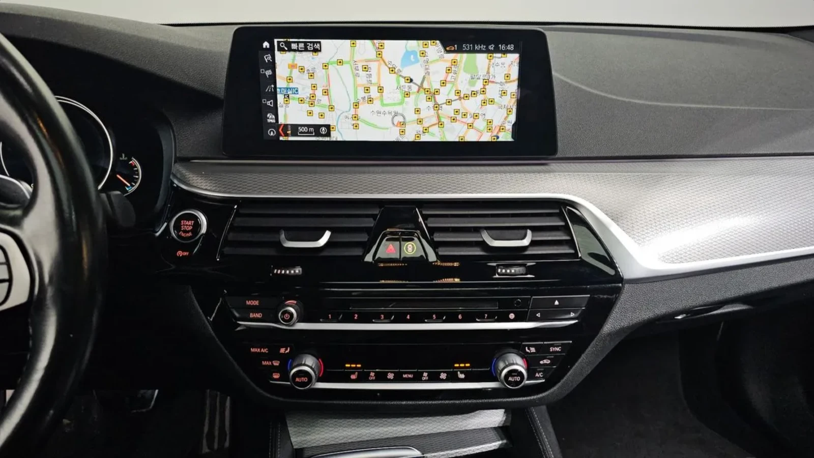 BMW 520 d M SPORT | HEAD-UP | ПОДГРЕВ | ПАНОРАМА, снимка 12 - Автомобили и джипове - 54621260