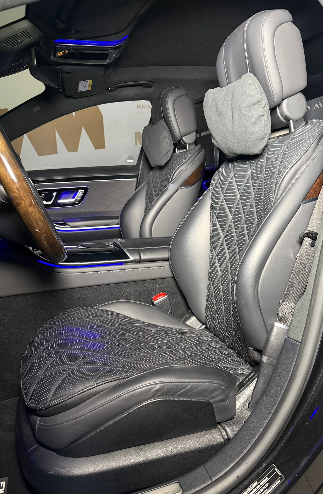 Mercedes-Benz S 400 d Long* 4M AMG* TV* Chauffeur* HuD* Pano, снимка 8 - Автомобили и джипове - 55055520