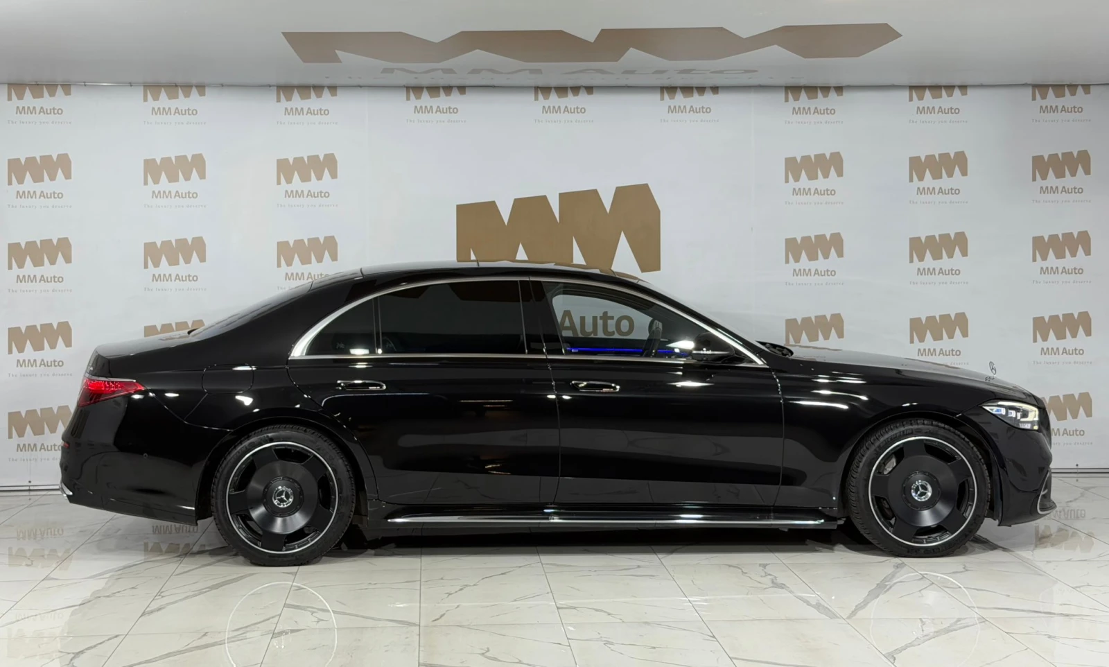 Mercedes-Benz S 400 d Long* 4M AMG* TV* Chauffeur* HuD* Pano, снимка 2 - Автомобили и джипове - 55055520