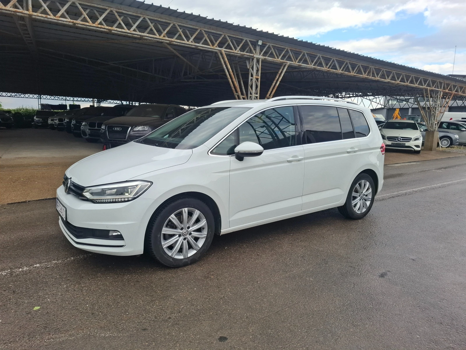 VW Touran 2.0tdi DSG Navi 150кс., снимка 3 - Автомобили и джипове - 55150986