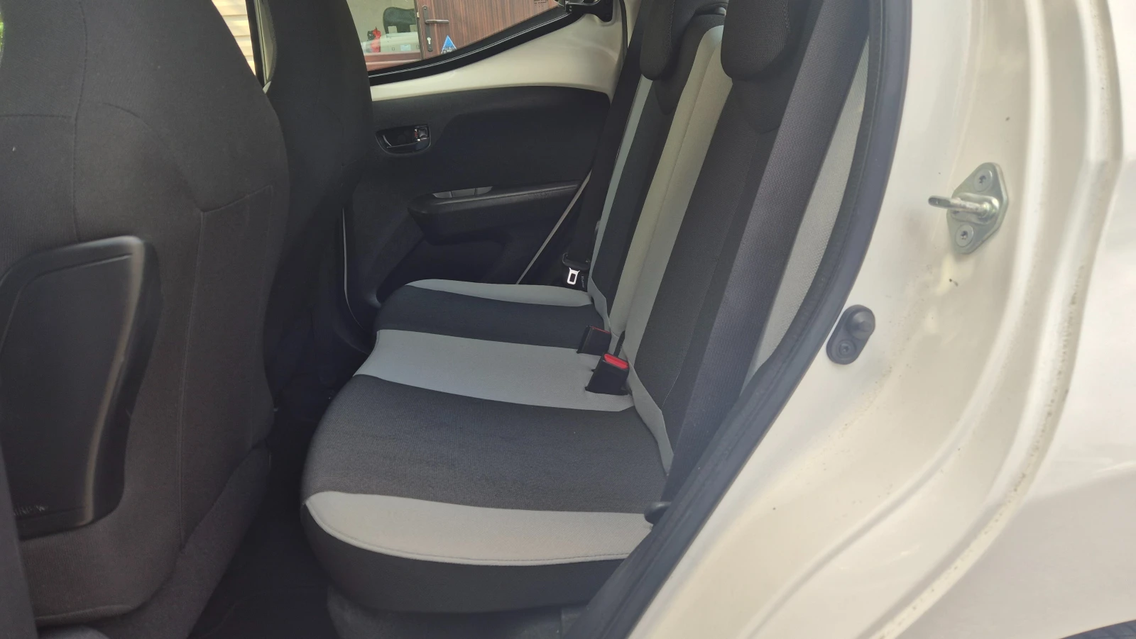 Toyota Aygo    ��������� | Mobile.bg � ����������� 9