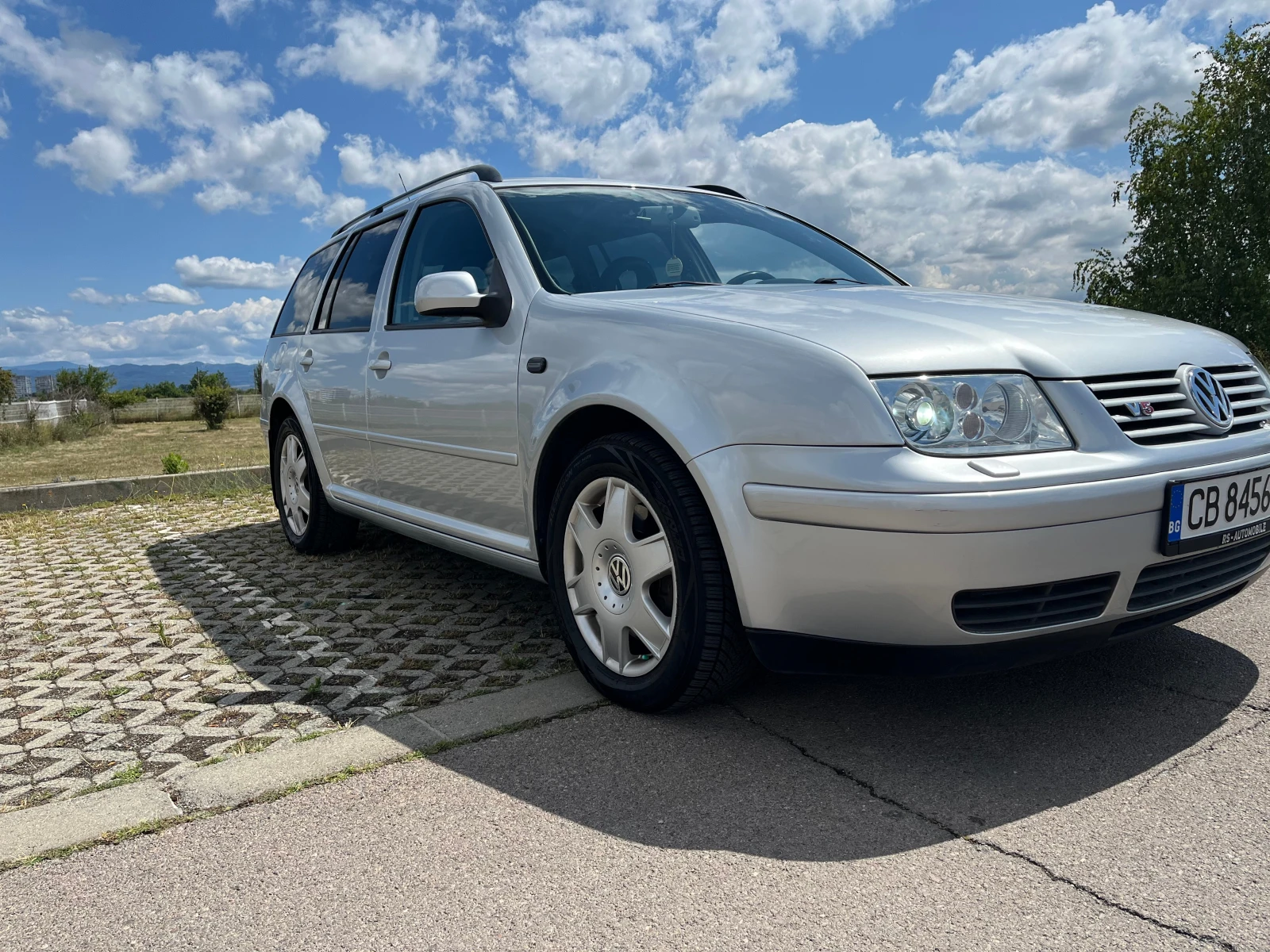 VW Bora, снимка 2 - Автомобили и джипове - 55425857