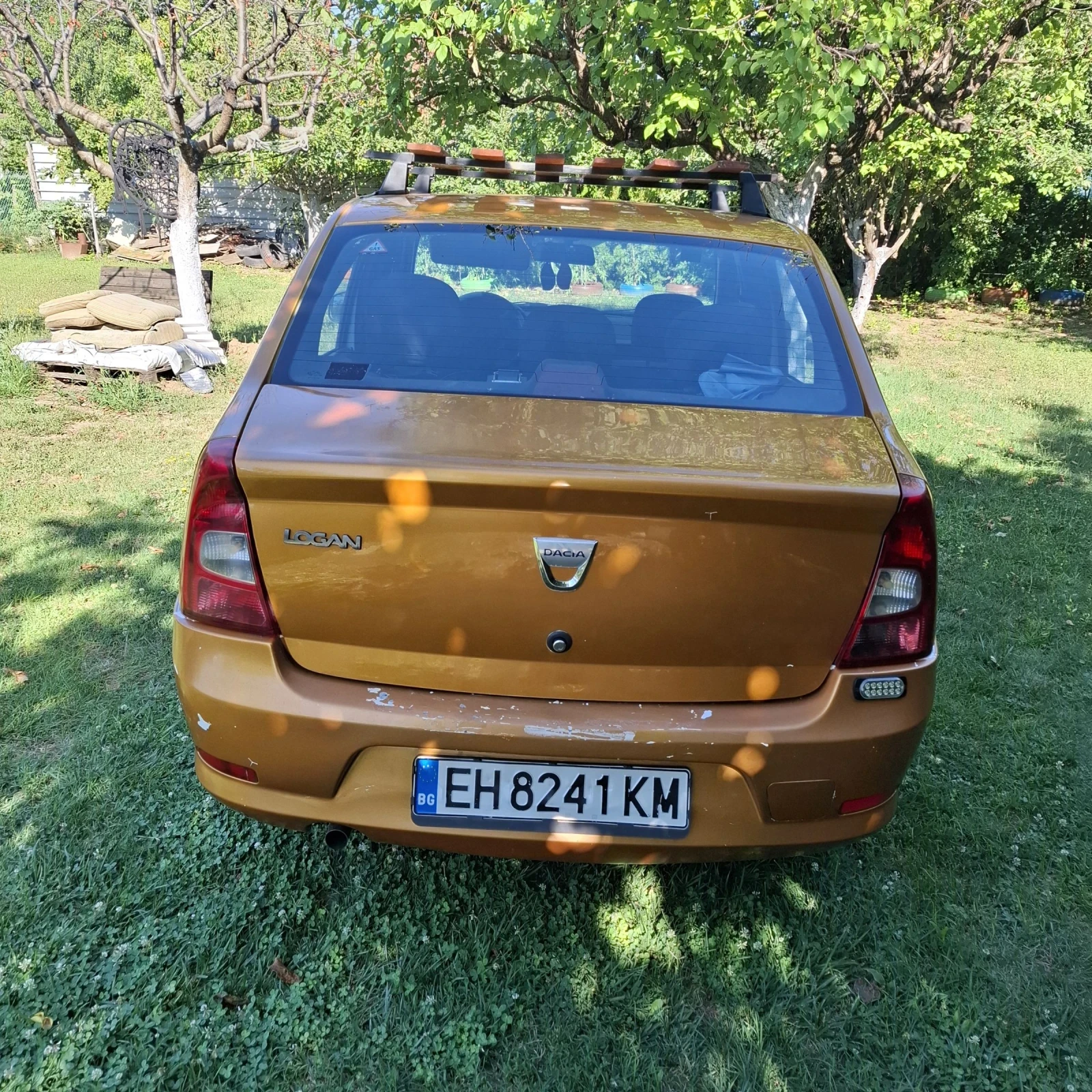 Dacia Logan, снимка 2 - Автомобили и джипове - 55503228