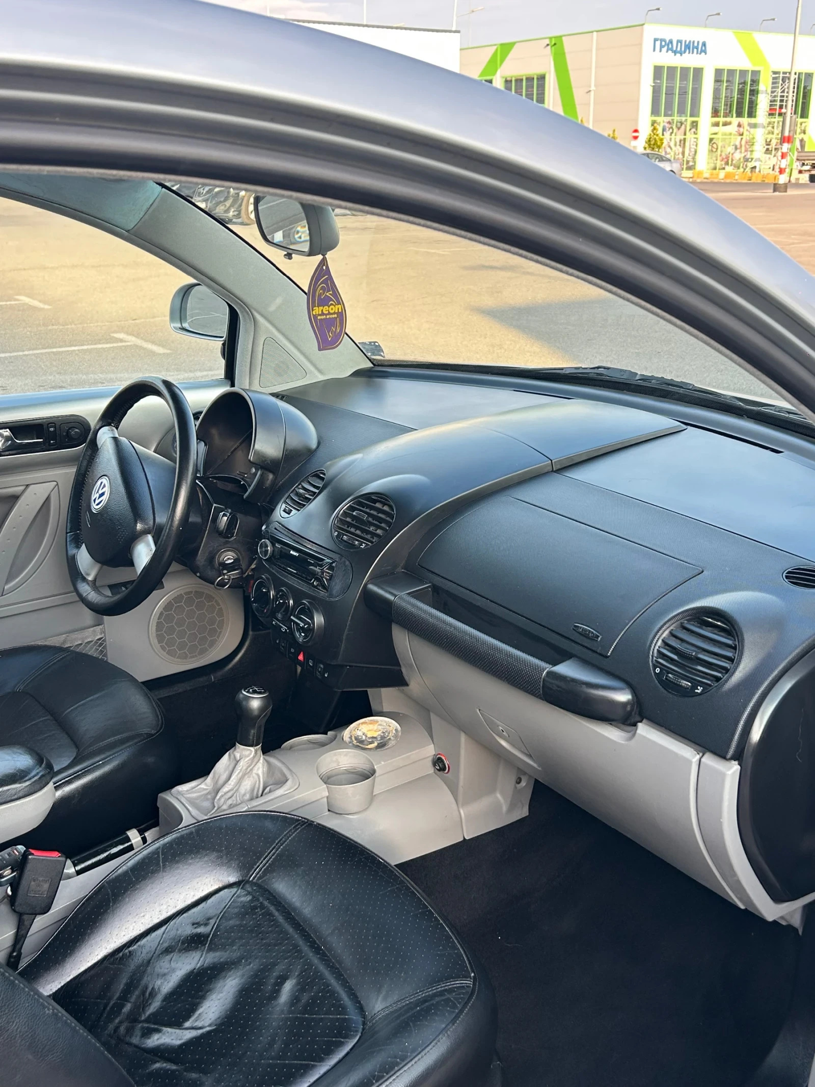 VW Beetle 1.9 дизел, снимка 8 - Автомобили и джипове - 55657944