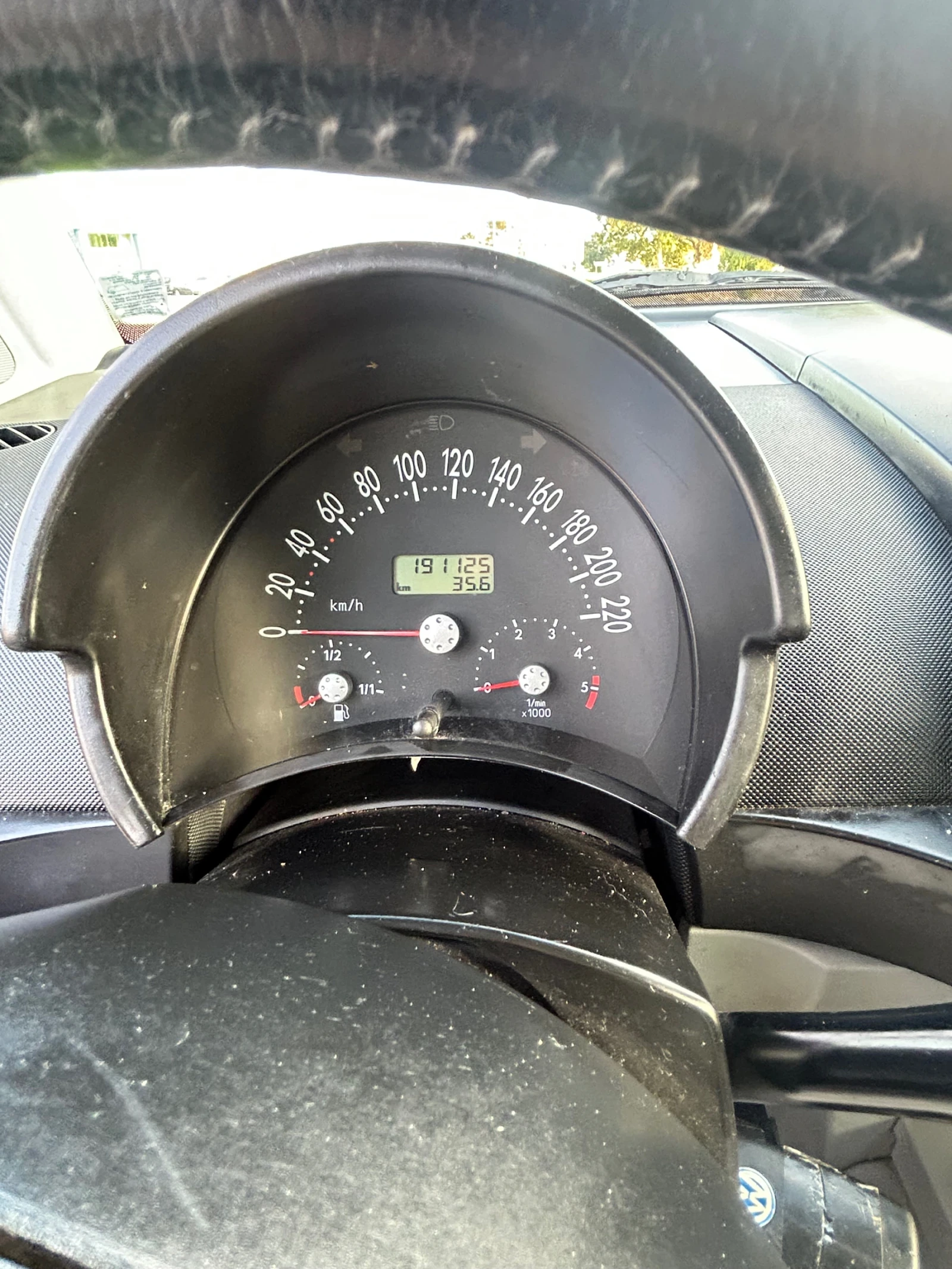 VW Beetle 1.9 дизел, снимка 14 - Автомобили и джипове - 55657944