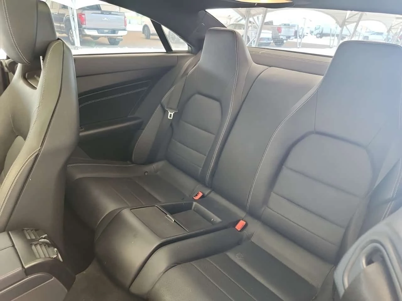 Mercedes-Benz E 400 М276| AMG-PACK| MULTIBEAM| HAR/KAR| PANO, снимка 12 - Автомобили и джипове - 56208736