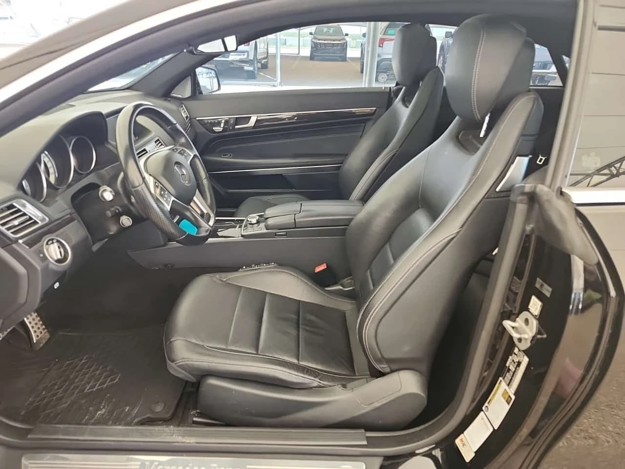 Mercedes-Benz E 400 М276| AMG-PACK| MULTIBEAM| HAR/KAR| PANO, снимка 5 - Автомобили и джипове - 56208736