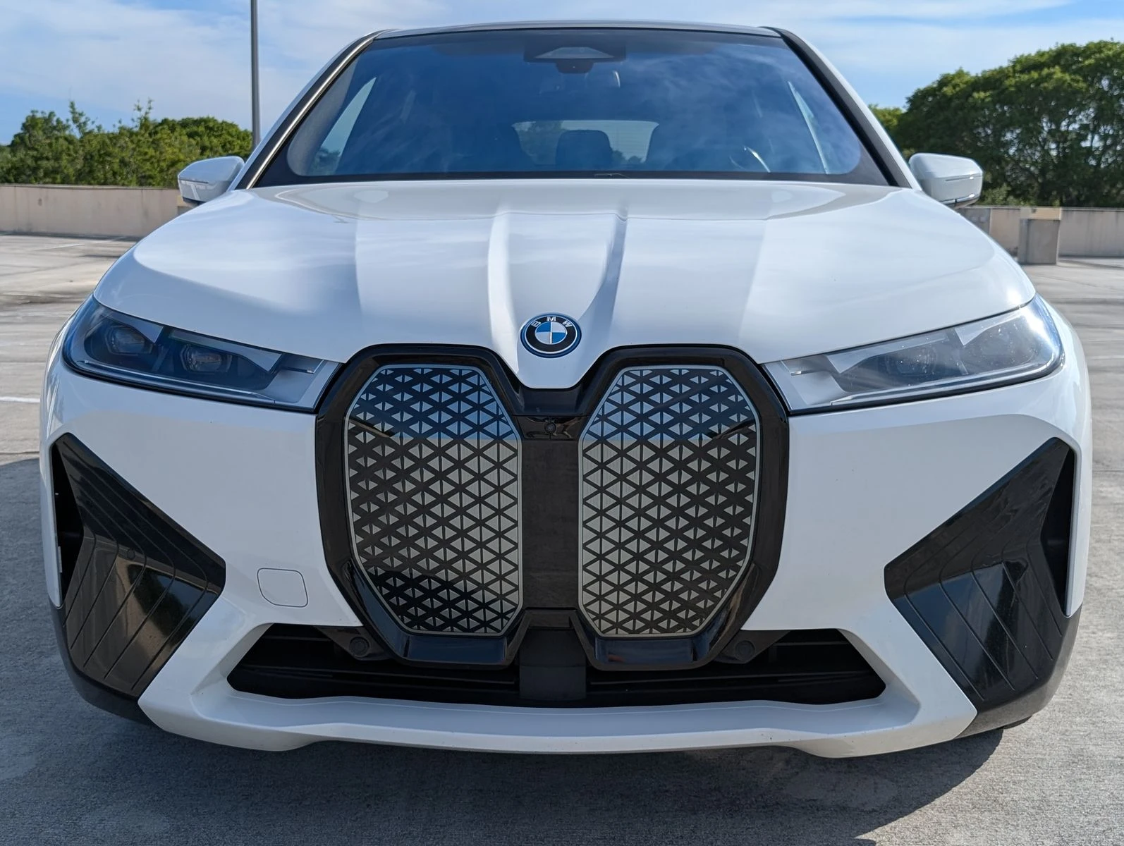 BMW iX xDrive50 M-Sport, снимка 8 - Автомобили и джипове - 56727133