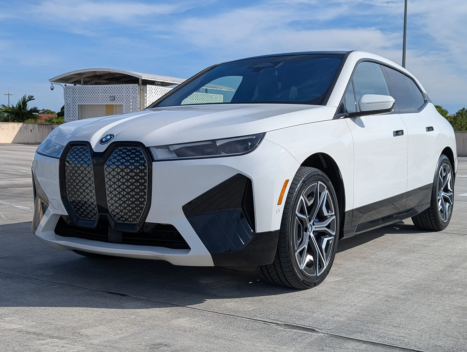 BMW iX xDrive50 M-Sport