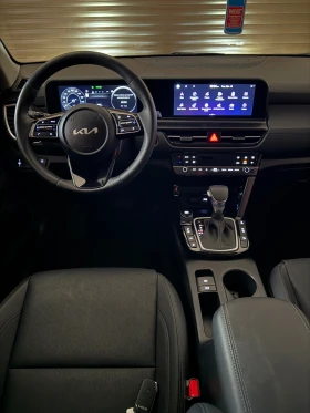 Kia Seltos 2.0 MPI AWD 4x4, снимка 10