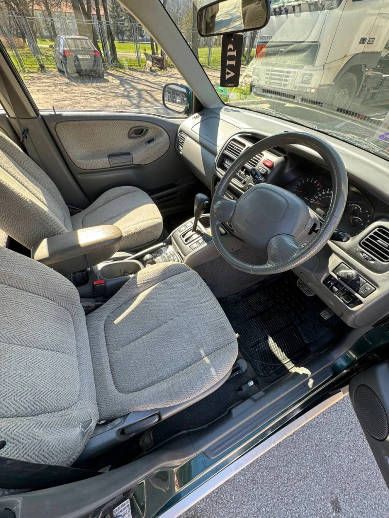 Suzuki Grand vitara 2.5 V6 144kc, снимка 7 - Автомобили и джипове - 47299670