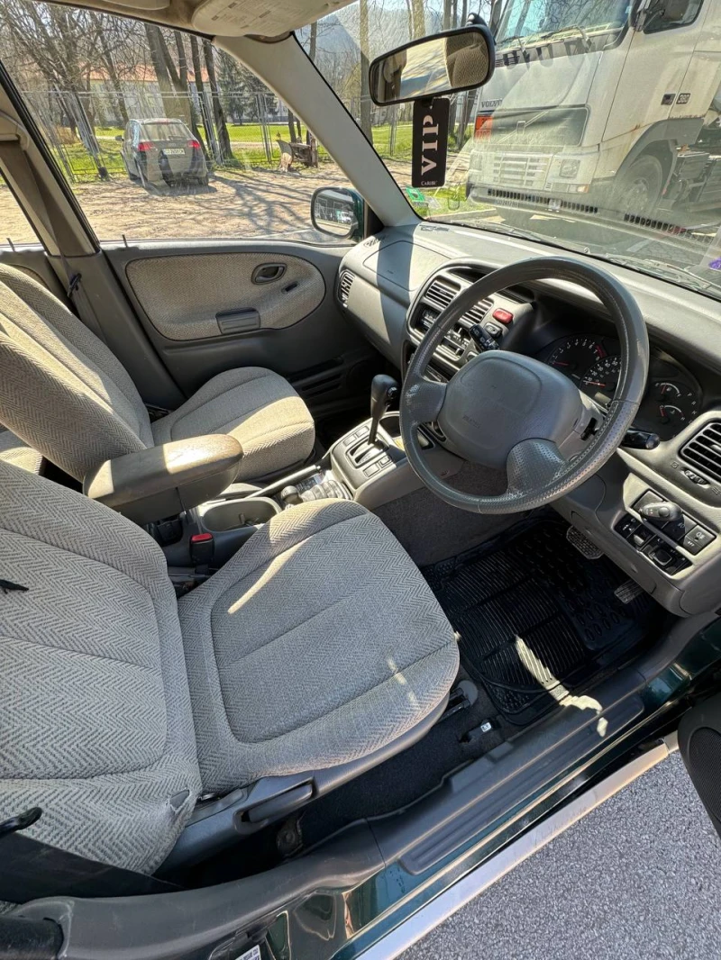 Suzuki Grand vitara 2.5 V6 144kc, снимка 9 - Автомобили и джипове - 47299670