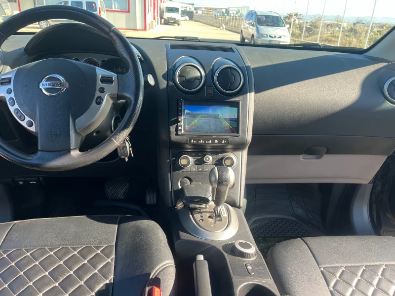 Nissan Qashqai 2.0, снимка 12 - Автомобили и джипове - 48043809