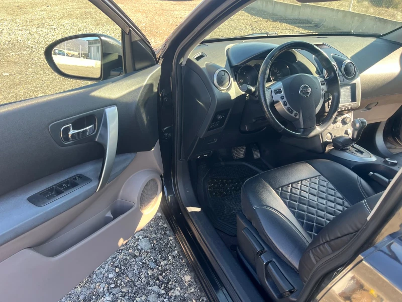 Nissan Qashqai 2.0, снимка 7 - Автомобили и джипове - 48043809